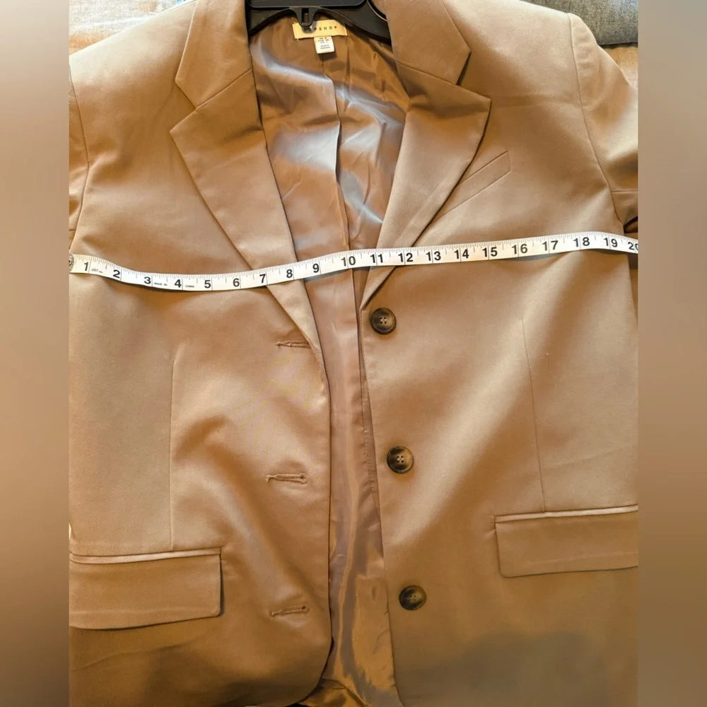 Women's Tan Blazer